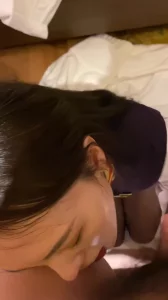 空乘专业的小炮友口活儿是真好用鸡巴猛抽她脸